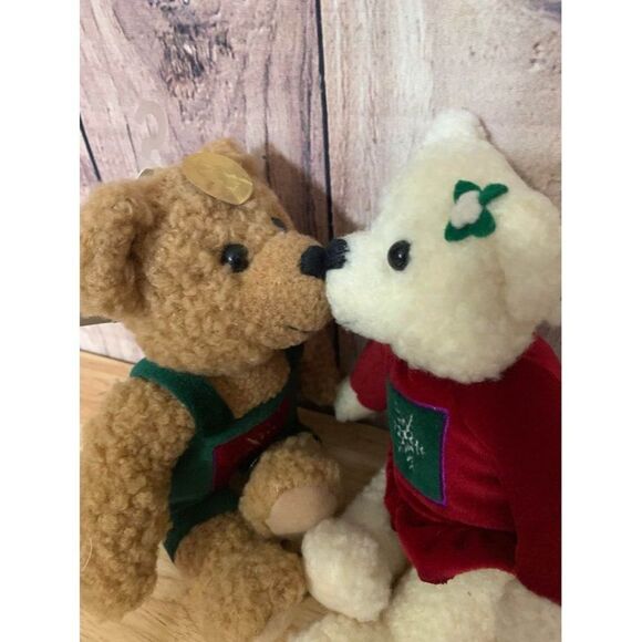 Hallmark Kiss Kiss Mistletoe Bear 10" Plush Stuff - Picture 2 of 9
